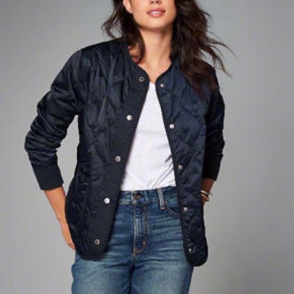 Abercrombie & Fitch Jackets & Blazers - Abercrombie & Fitch quilted jacket